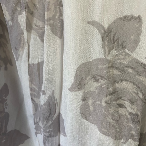Guess- High/Low floral dress on grey and white. Size‎ medium - Picture 6 of 6